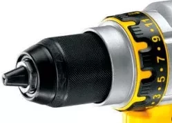 Дрель-винтоверт аккумуляторная DeWalt DCD 932 М2 купить в Муравленко
