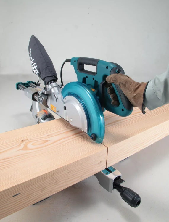 Пила торцовая Makita LS1018LN купить в Муравленко