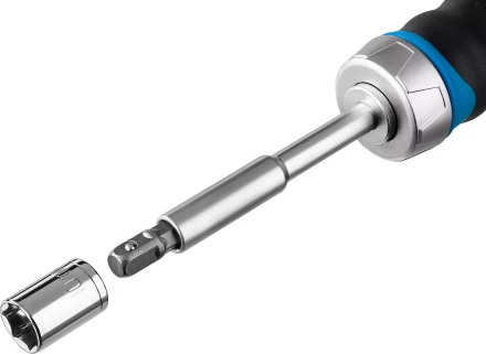 Набор ЗУБР &quot;ПРОФЕССИОНАЛ&quot;: Отвертка реверсив с двухкомп рукоят, насадки, CrMo, рукоят с отсеком для хранения бит, 24 предмета 25353-H24 купить в Муравленко