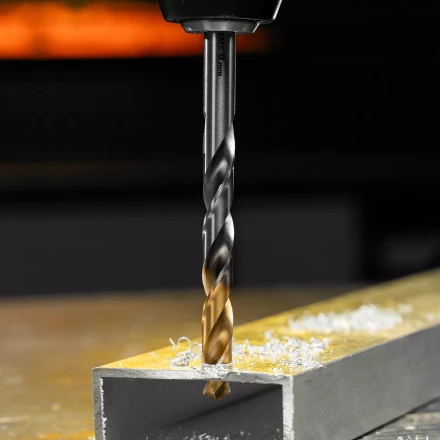 Сверло спиральное по металлу Denzel, 9 x 125 мм, Р6М5, Golden Tip, 718241 купить в Муравленко