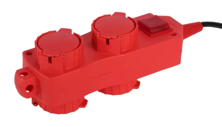 Удлинитель СВЕТОЗАР электрический с заземлением, выключатель, евро, 4 (2х2) гнезда, с крышками, 5м SV-55017-5 купить в Муравленко