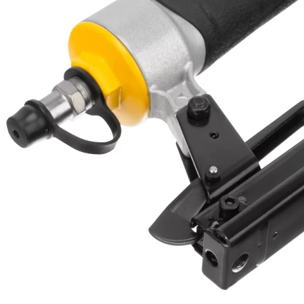 Степлер пневматический Denzel  PS8016 для прямоугольных скоб 21GA от 6 до 16 мм 57400 купить в Муравленко