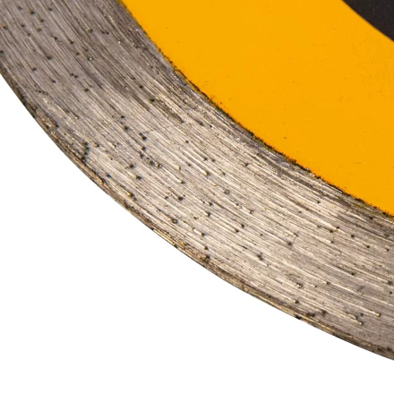 Диск алмазный отрезной 115 х 22,2 мм, сплошной, супертонкий, горячий пресс, мокрое резание// Denzel 73043 купить в Муравленко