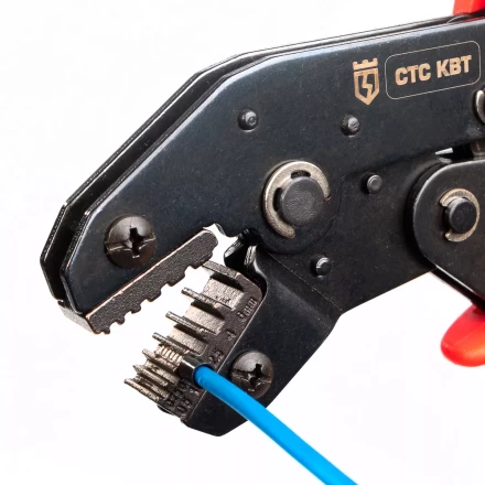 Пресс-клещи КВТ СТС-В с матрицами 0.25–6, 6–16 для опрессовки втулочных наконечников (набор) (85272) купить в Муравленко