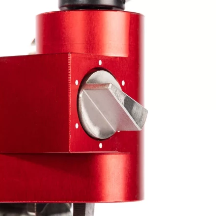 Инструмент КВТ IMS 10–52 для снятия изоляции на кабелях из сшитого полиэтилена 16–52 мм (101904) купить в Муравленко