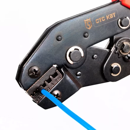 Пресс-клещи КВТ СТС+5 с 5 матрицами для опрессовки автоклемм, втулочных, изолированных и неизолированных наконечников (набор) (86875) купить в Муравленко