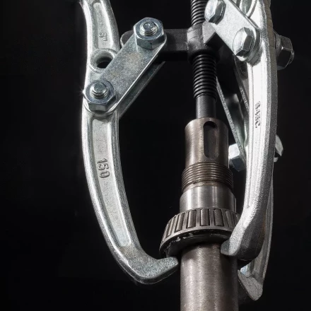 Съемник механический двухлапковый КВТ СМ-80Д серия ПРОФИ (82129) купить в Муравленко