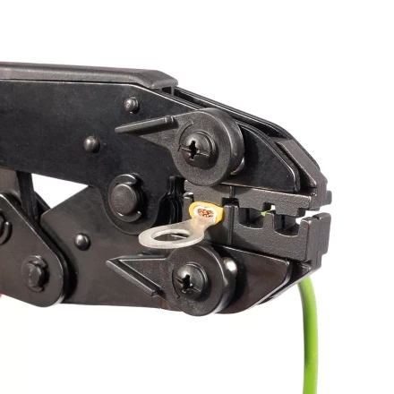 Пресс-клещи КВТ СТО+5 с 5 матрицами МПК для опрессовки разъемов, втулочных, изолированных и неизолированных наконечников (набор) (90777) купить в Муравленко