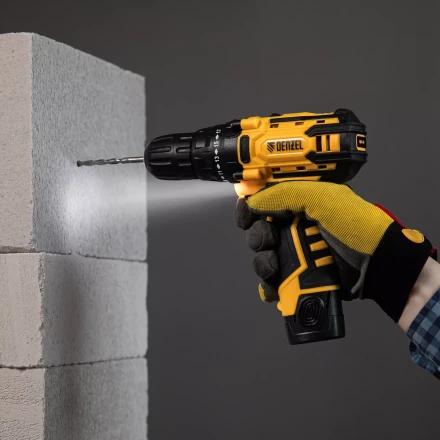 Дрель-шуруповерт аккумуляторная CDL-12CB, Li-Ion, 12 В, 1 акк.// Denzel 26102 купить в Муравленко