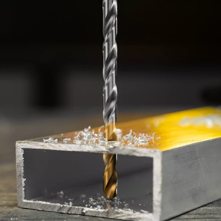 Сверло спиральное по металлу Denzel 6 х 139 мм, Р6М5, Golden Tip, удлиненное, 718256 купить в Муравленко