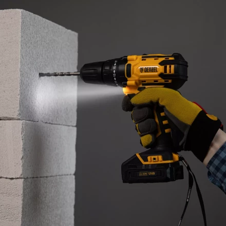 Дрель-шуруповерт аккумуляторная CDL-12-01CB, Li-Ion, 12 В, 1 акк.// Denzel 26104 купить в Муравленко