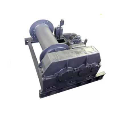 Лебедка тяговая ТЭЛ-10 г/п 10000 кг Н-300 м (без каната) 114106 купить в Муравленко