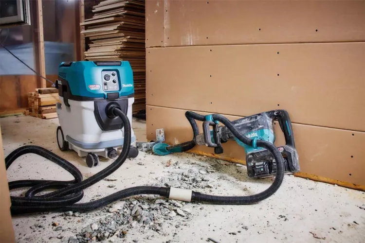 Пылесос строительный аккумуляторный 76В Makita VC006GMZ01, сухая и влажная уборка, 40л (без АКБ и ЗУ) купить в Муравленко
