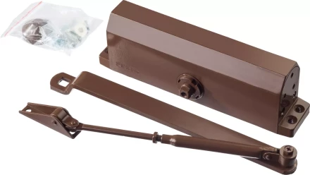 Доводчик дверной STAYER, для дверей массой до 100 кг, цвет коричневый 37917-100 купить в Муравленко