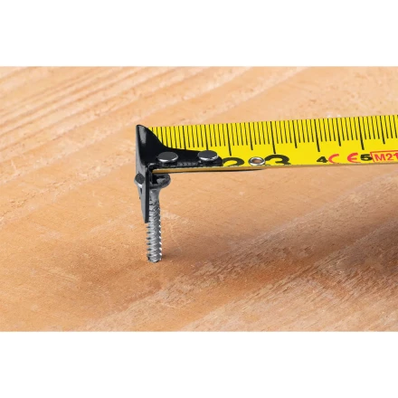 Рулетка с ударостойким обрезиненным корпусом 34122-10 купить в Муравленко