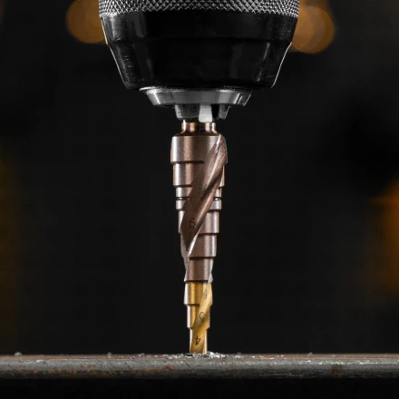 Сверло ступенчатое Denzel 723612,  4-5-6-7-8-9-10-11-12 мм, Р6М5К5, 6-гр. хвостовик купить в Муравленко