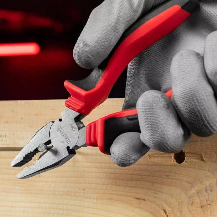 Плоскогубцы комбинированные Matrix, 180 мм, хром-ванадий, двухкомпонентные рукоятки, 17091 купить в Муравленко