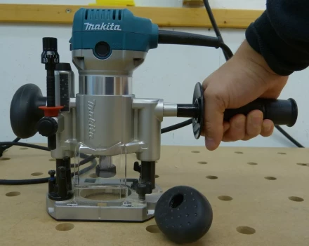 Фрезер Makita RT0700CX2 купить в Муравленко