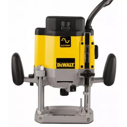 Фрезер DeWalt DW629 купить в Муравленко