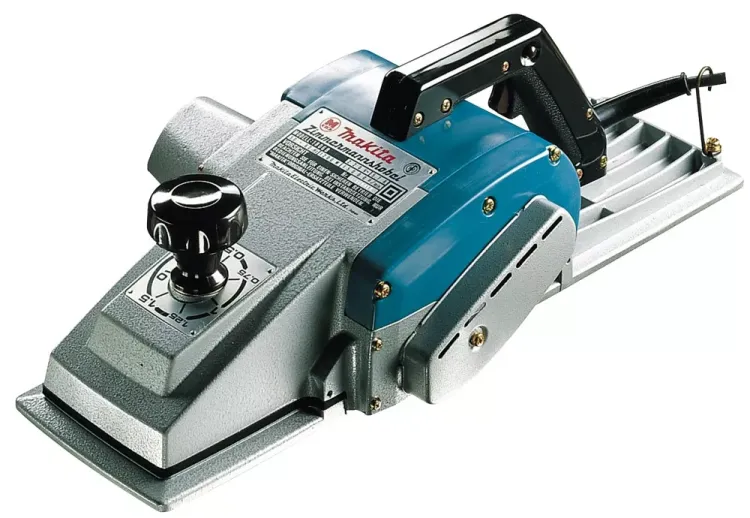 Электрорубанок Makita 1806B купить в Муравленко