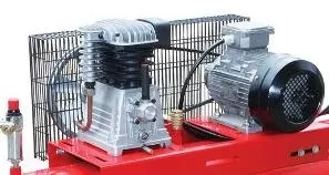 Компрессор масляный поршневой ременной В 5200В/200 СТ4 Fubag купить в Муравленко