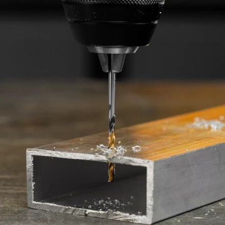 Сверло спиральное по металлу 3,2 x 65мм, Р6М5, Golden Tip, многогранная заточка, 2шт. Denzel 718269 купить в Муравленко