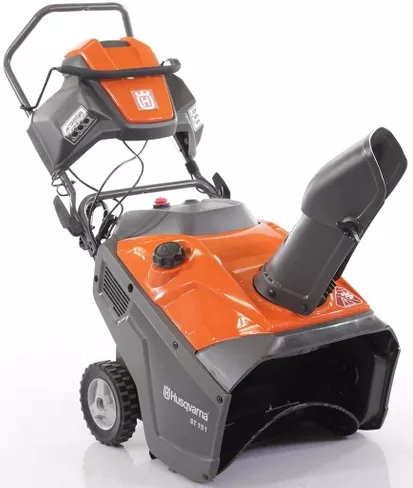 Бензиновый снегоуборщик Husqvarna ST 151 купить в Муравленко
