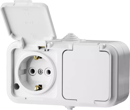 Розетка STAYER &quot;MASTER&quot; &quot;MAXIMA&quot; двухместная, с заземлением, с защитной крышкой, IP54, 16А, 220В 54307-W купить в Муравленко