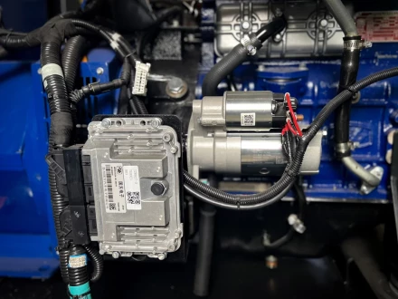 Дизельный генератор Vektor AD-100Y-T400 с АВР купить в Муравленко