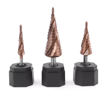 Ступенчатое сверло MESSER HSS CO 4-32х15 с кобальтовым покрытием и тремя спиральными канавками. купить в Муравленко