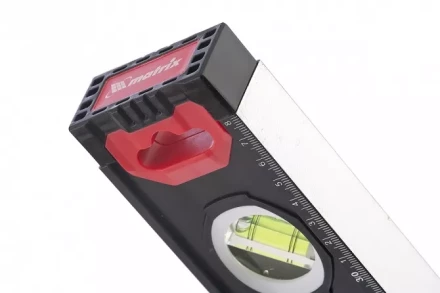 Уровень алюминиевый усиленный 1000 мм MATRIX 2 компонентные рукоятки артикул 34363 купить в Муравленко