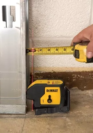 Лазерный нивелир DeWalt DW 083 К купить в Муравленко