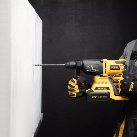 Бур по бетону Denzel, 10 x 210 мм, двойная спираль, три пылеотводящие кромки, 705017 купить в Муравленко