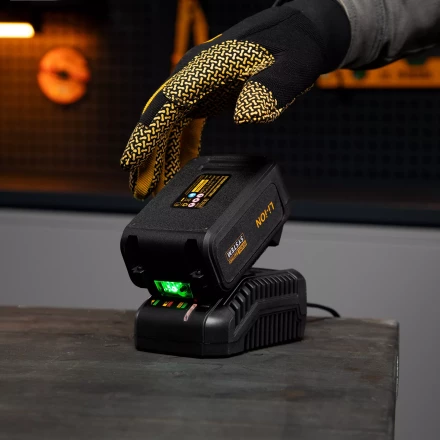 Батарея аккумуляторная Denzel IB-18-4.0, Li-Ion, 18 В, 4.0 А/ч 28434 купить в Муравленко