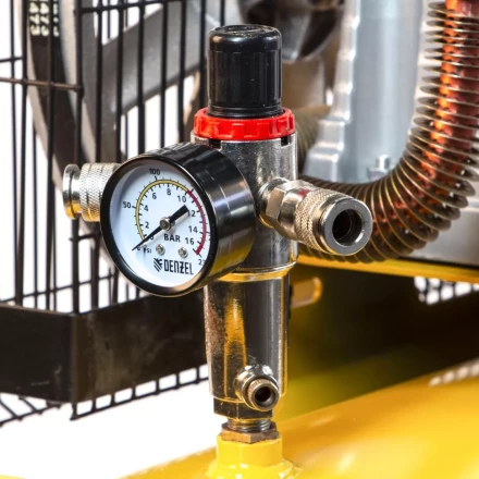 Компрессор воздушный, ременный привод BCI4000-T/200, 4.0 кВт, 200 литров, 690 л/мин Denzel 58124 купить в Муравленко