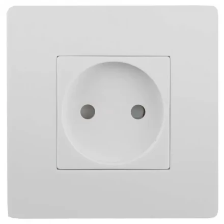 Розетка СВЕТОЗАР с защитой от детей SV-55241 купить в Муравленко