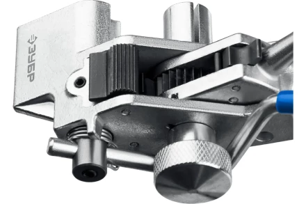 Инструмент для натяжения ленты ИНХ-20 ЗУБР 22624 купить в Муравленко