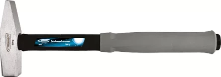 Молоток слесарный 500 г квадратный боек фибергласовая обрезиненная рукоятка GROSS 10276 купить в Муравленко