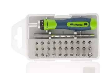 Отвертка реверсивная для точных работ с набором бит и торцевых головок, удлинитель, 32 предм., CrV 13370 купить в Муравленко