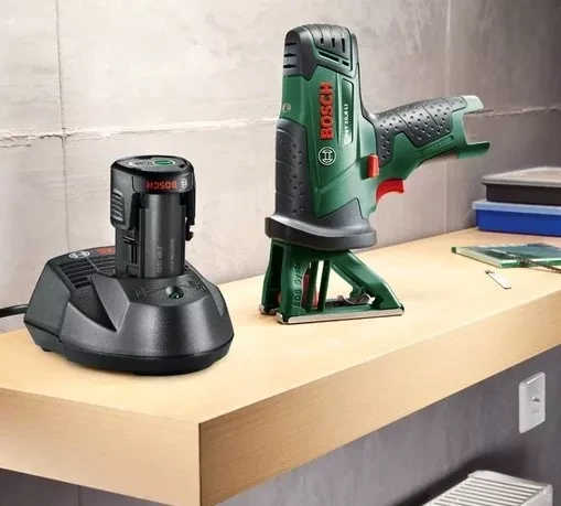 Аккумуляторная лобзиковая пила BOSCH PST 10,8 LI (0.603.3B4.022) купить в Муравленко